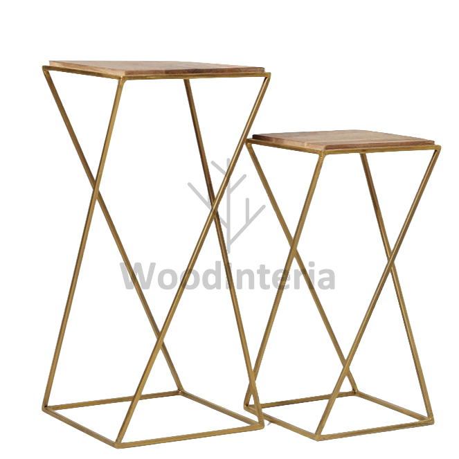 фото пара кофейных столиков antic spin side table в интерьере лофт эко | WoodInteria